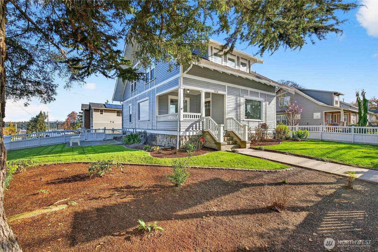 2120 12th Street - Photo 1