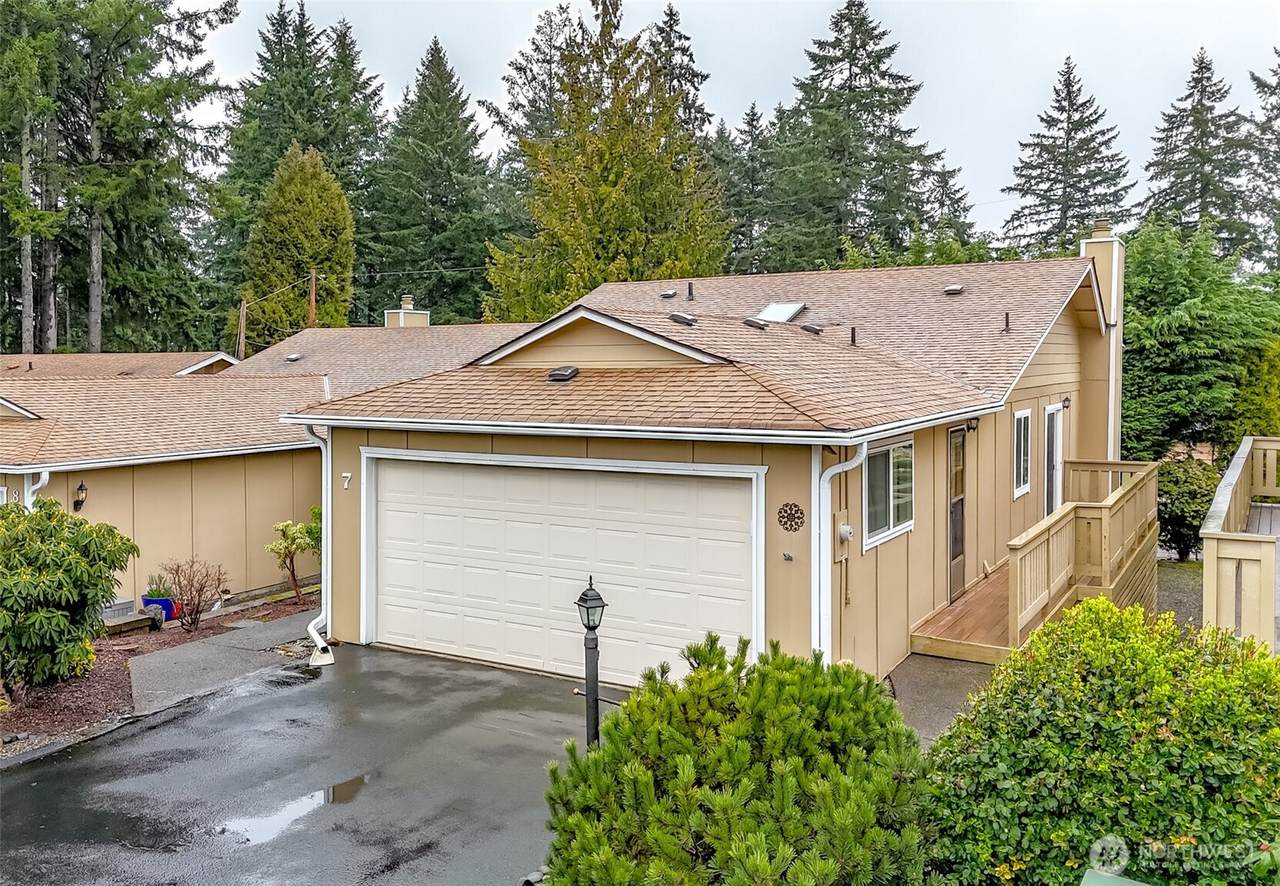 7117 40th Street - Photo 1