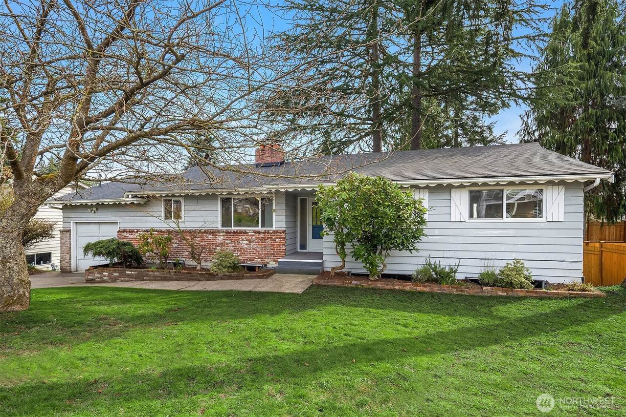 17838 Wallingford Avenue - Photo 1
