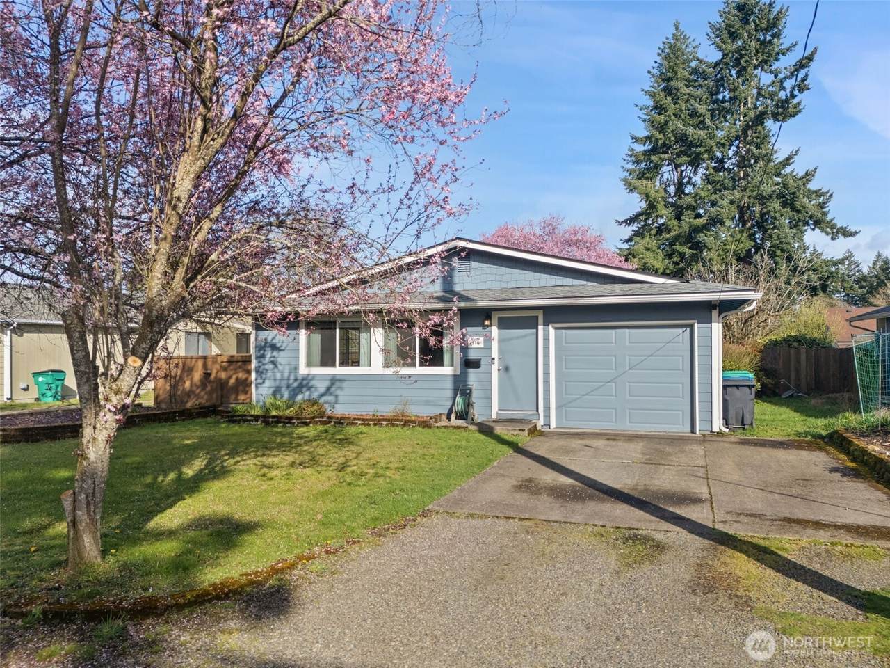716 Plymouth Street - Photo 1