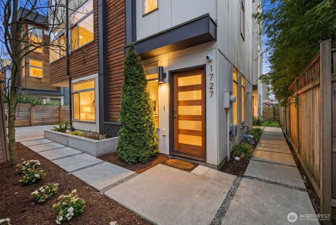 1727 60th Street - Photo 1