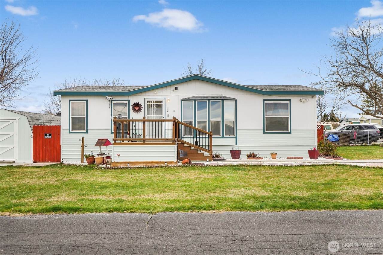 3057 Road H - Photo 1