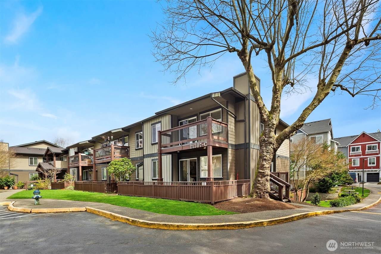 21307 48th Avenue - Photo 1