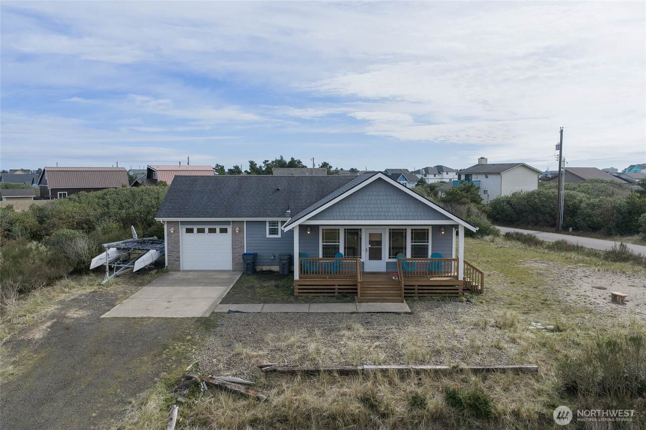 1225 Storm King Avenue - Photo 1