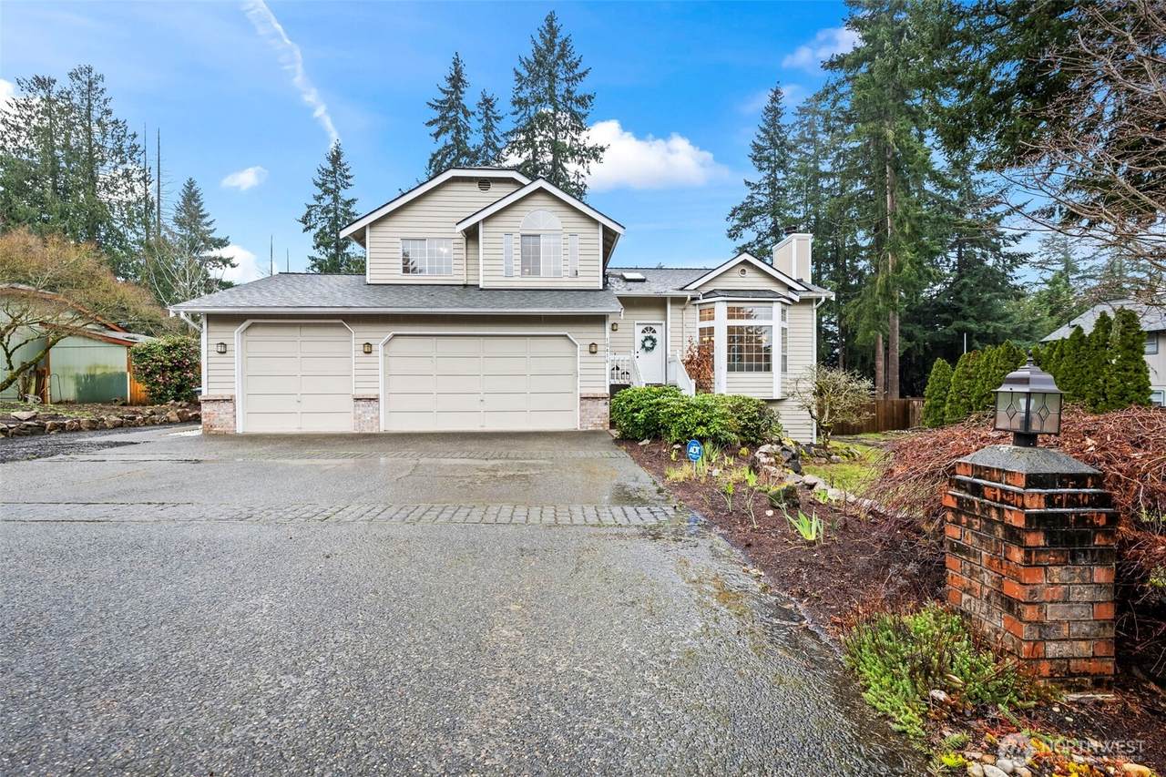 10416 198th Avenue Ct - Photo 1