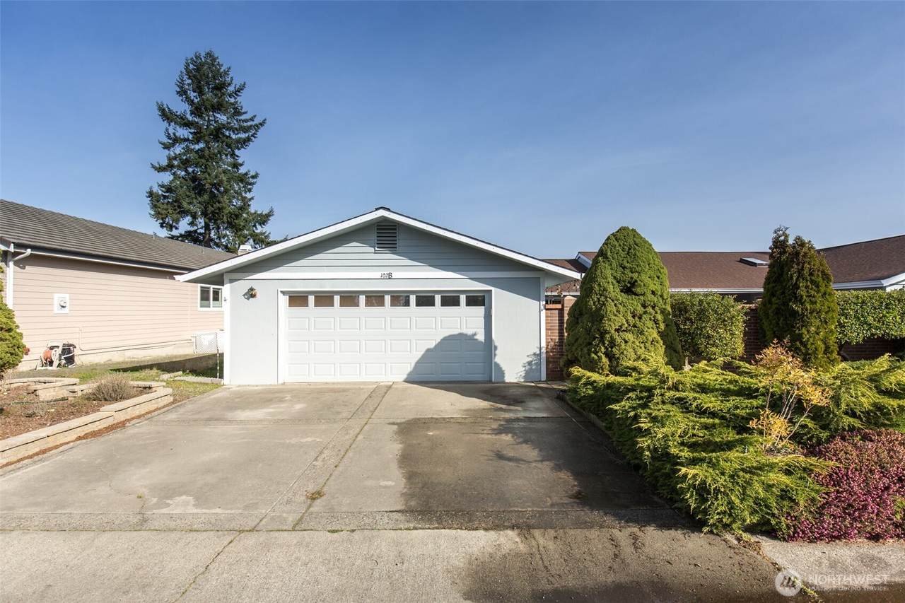 102 Hilltop Drive - Photo 1