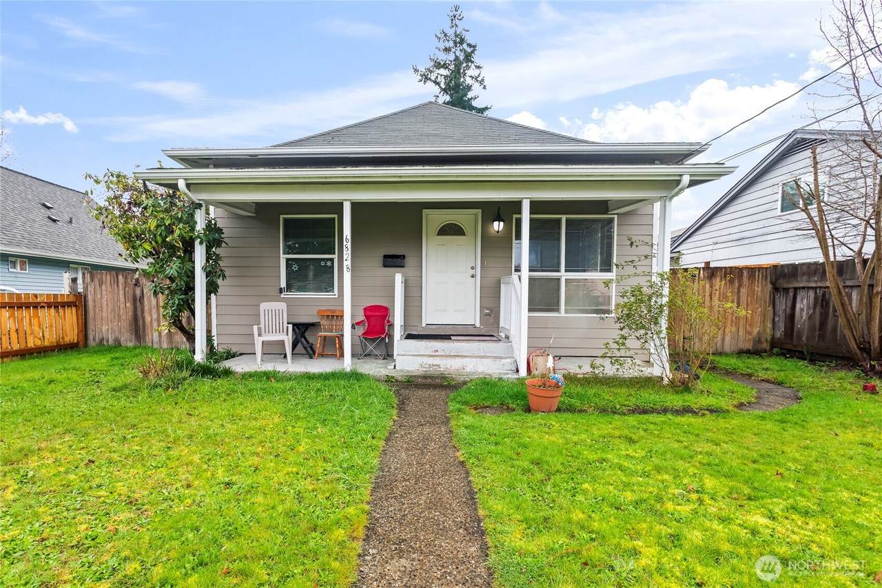 6828 Yakima Avenue - Photo 1