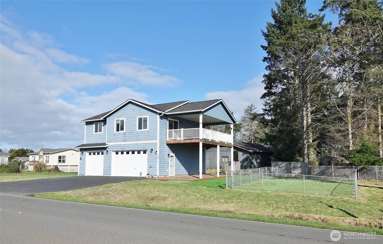 500 Chenois Avenue - Photo 1