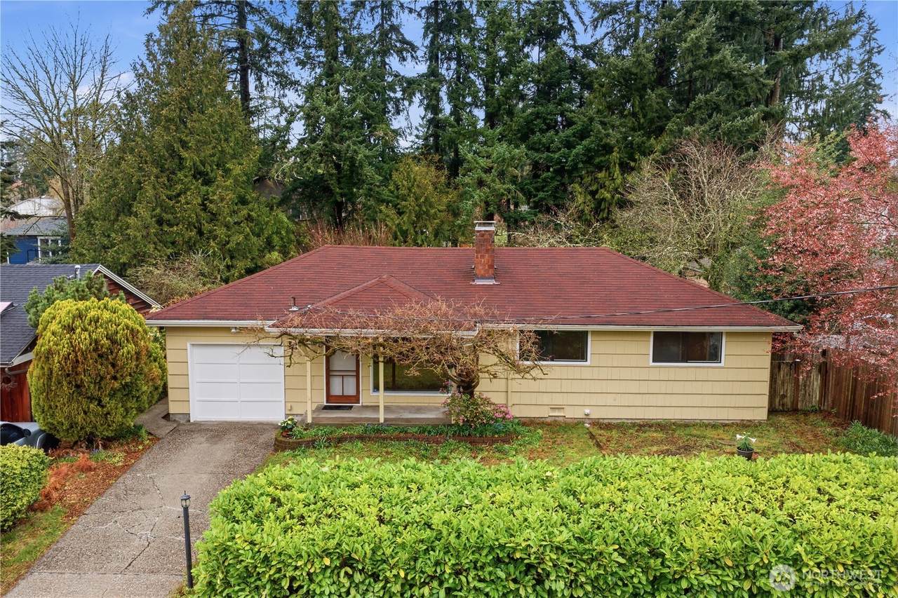 1840 171 Street - Photo 1