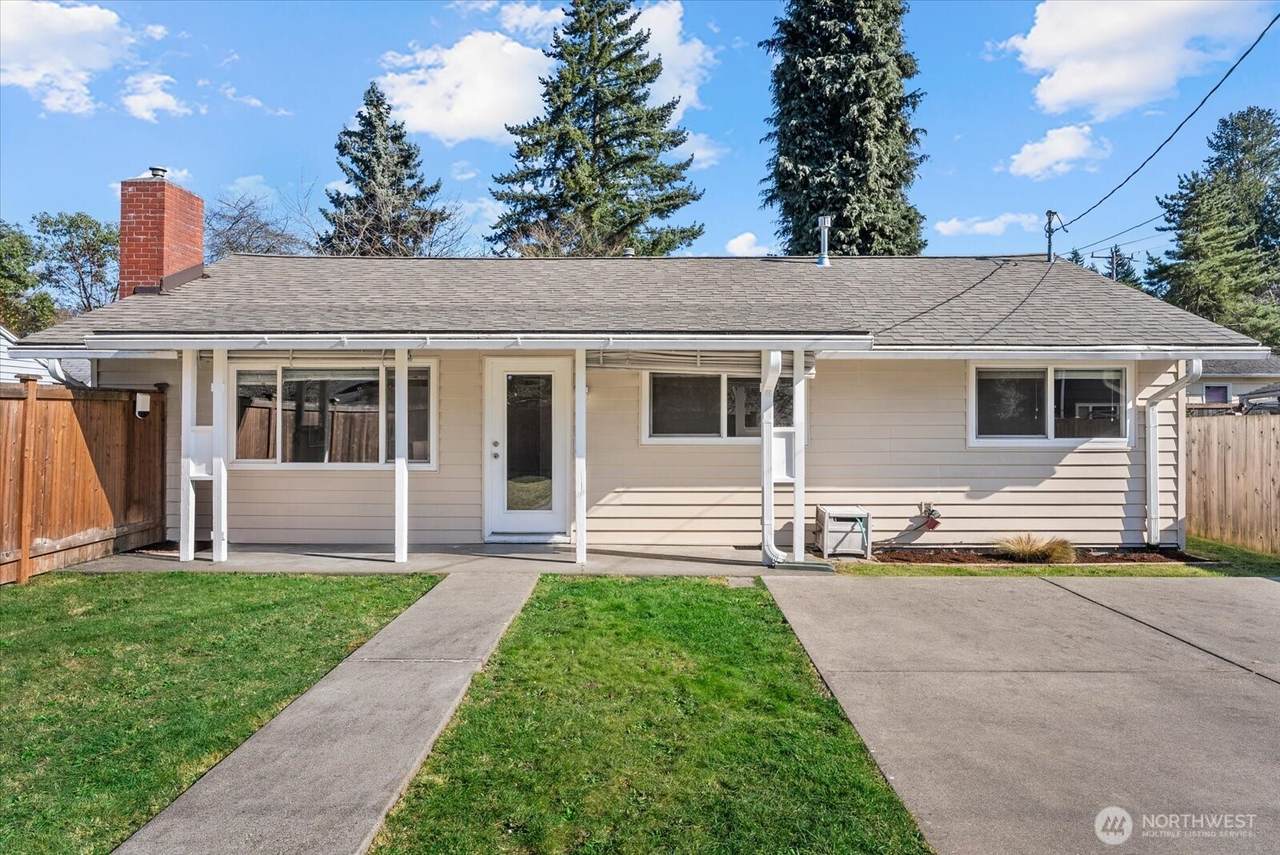 17004 11th Avenue - Photo 1