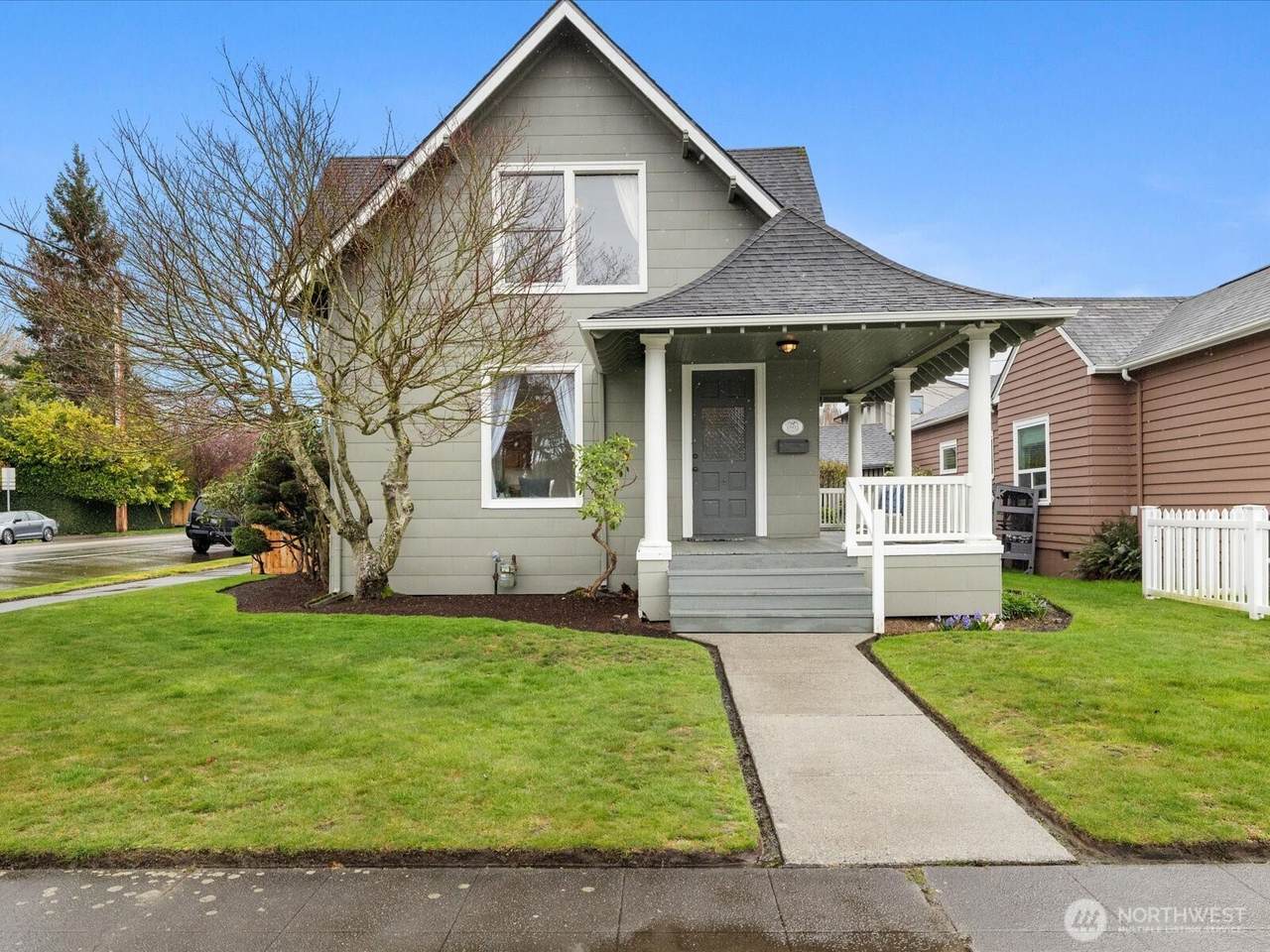 1901 Hoyt Avenue - Photo 1
