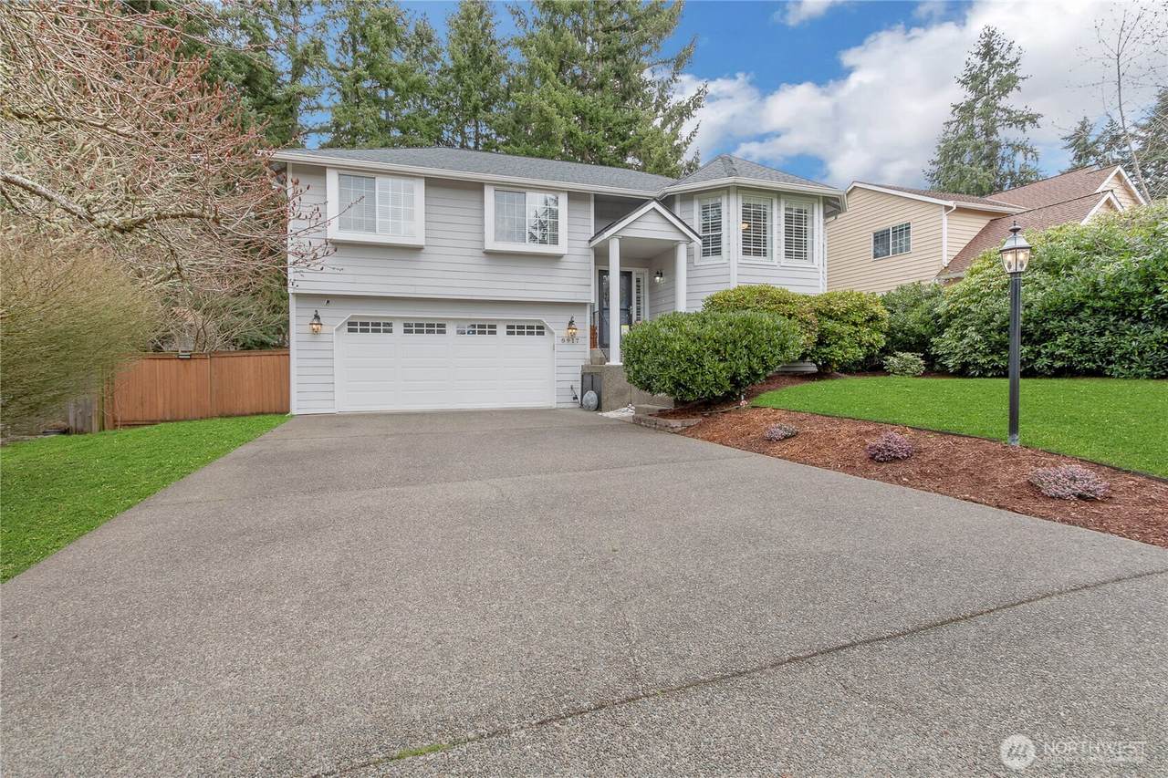 8917 172nd Street Ct - Photo 1