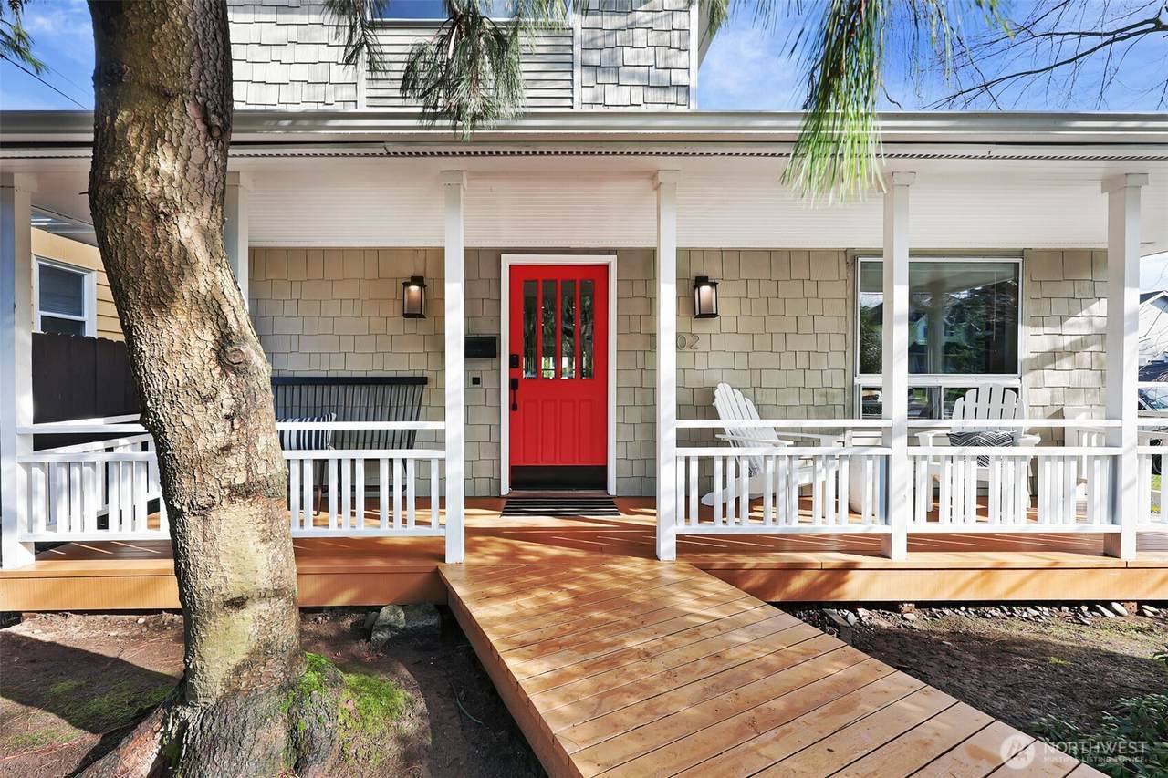 7302 33rd Avenue - Photo 1