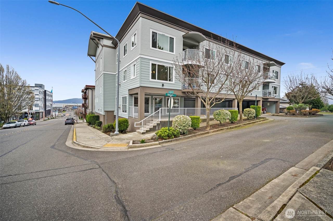 1011 Bancroft Street - Photo 1