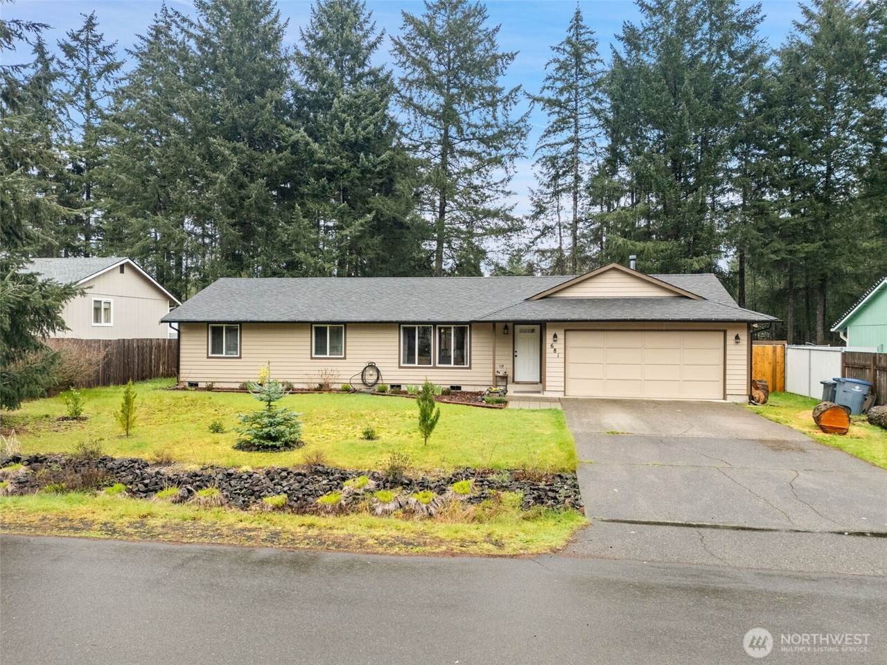 681 Oak Park Way - Photo 1