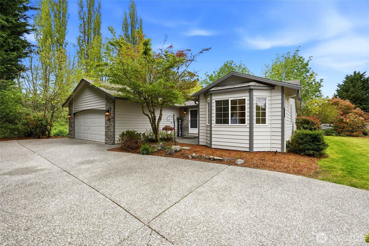 5106 68th Avenue - Photo 1
