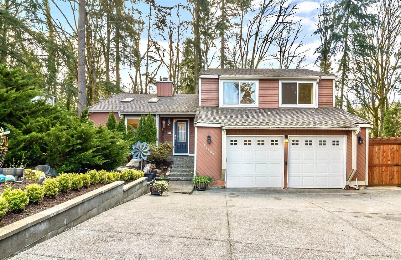 13009 49th Street - Photo 1