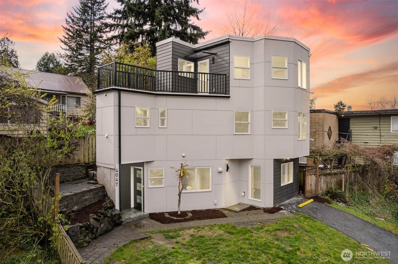 4047 25TH Avenue - Photo 1