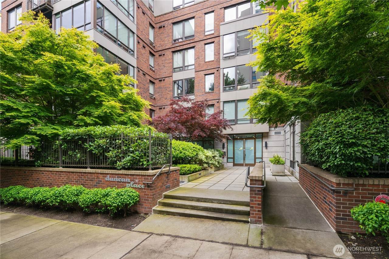 4547 8th Avenue - Photo 1