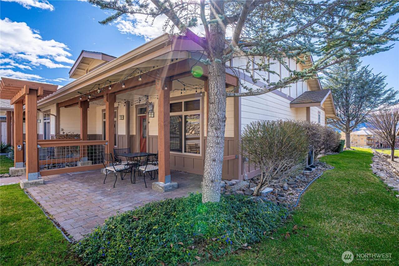 123 Red Hawk Drive - Photo 1