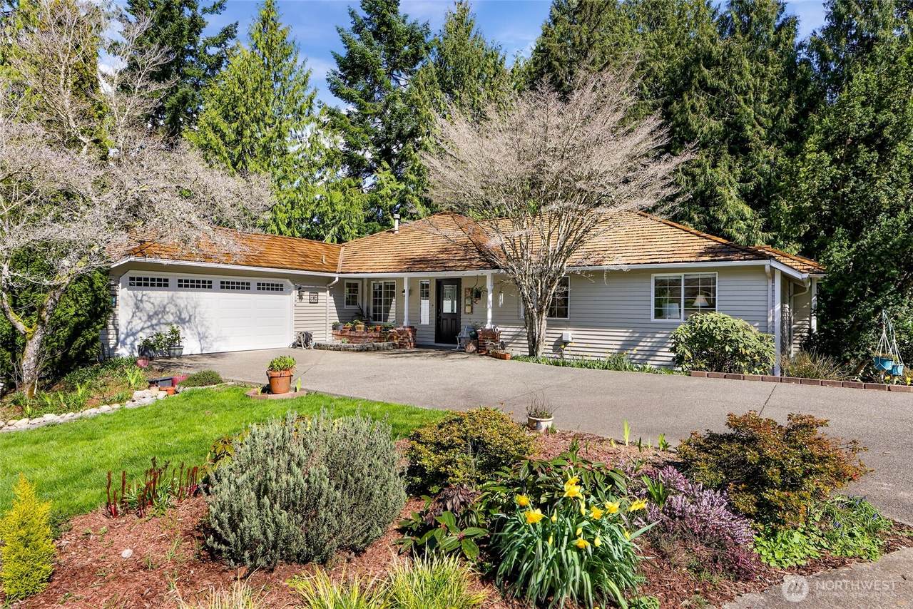 20714 43rd Street - Photo 1