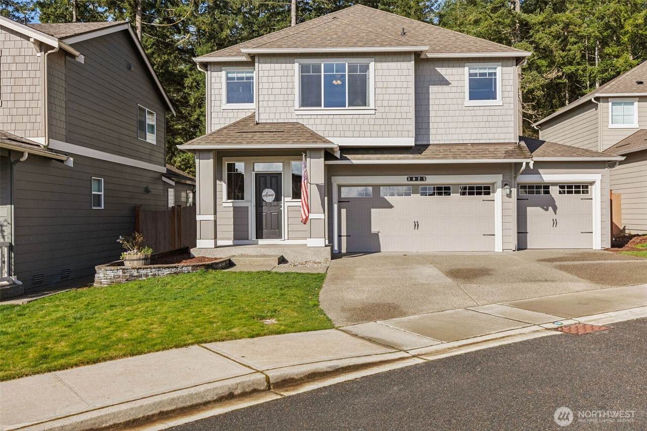 3025 Fiddleback Street - Photo 1