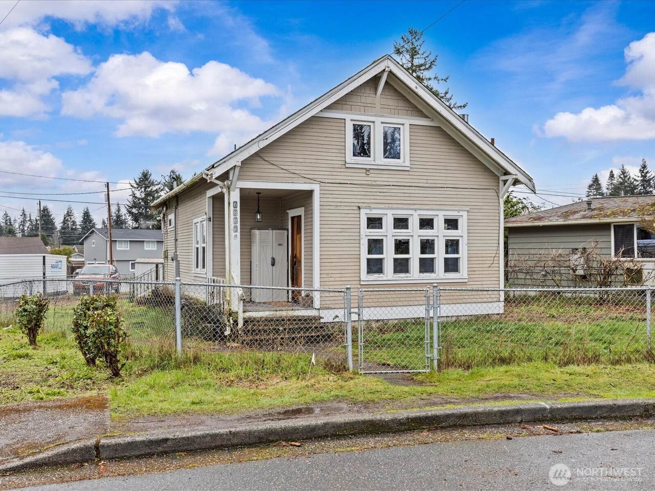 6807 Commercial Avenue - Photo 1