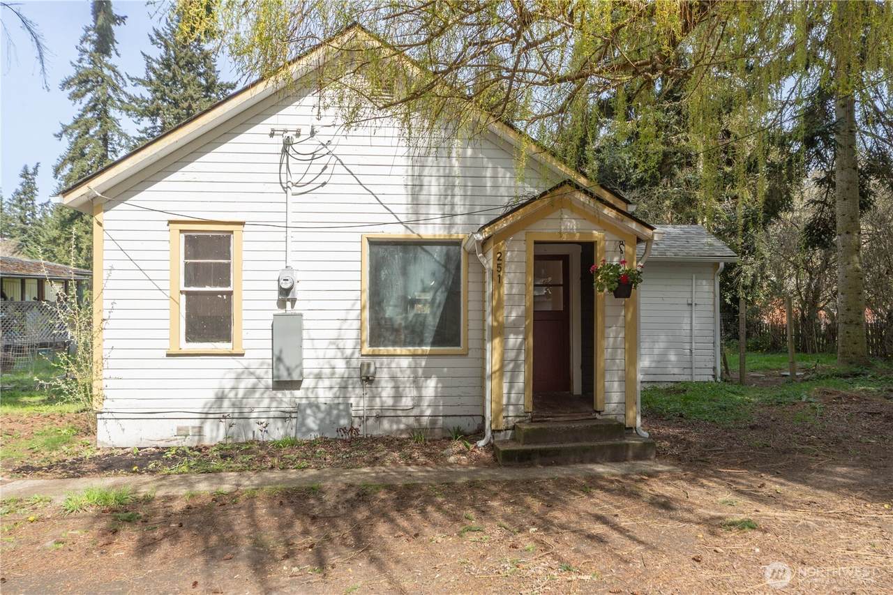251 Arden Street - Photo 1