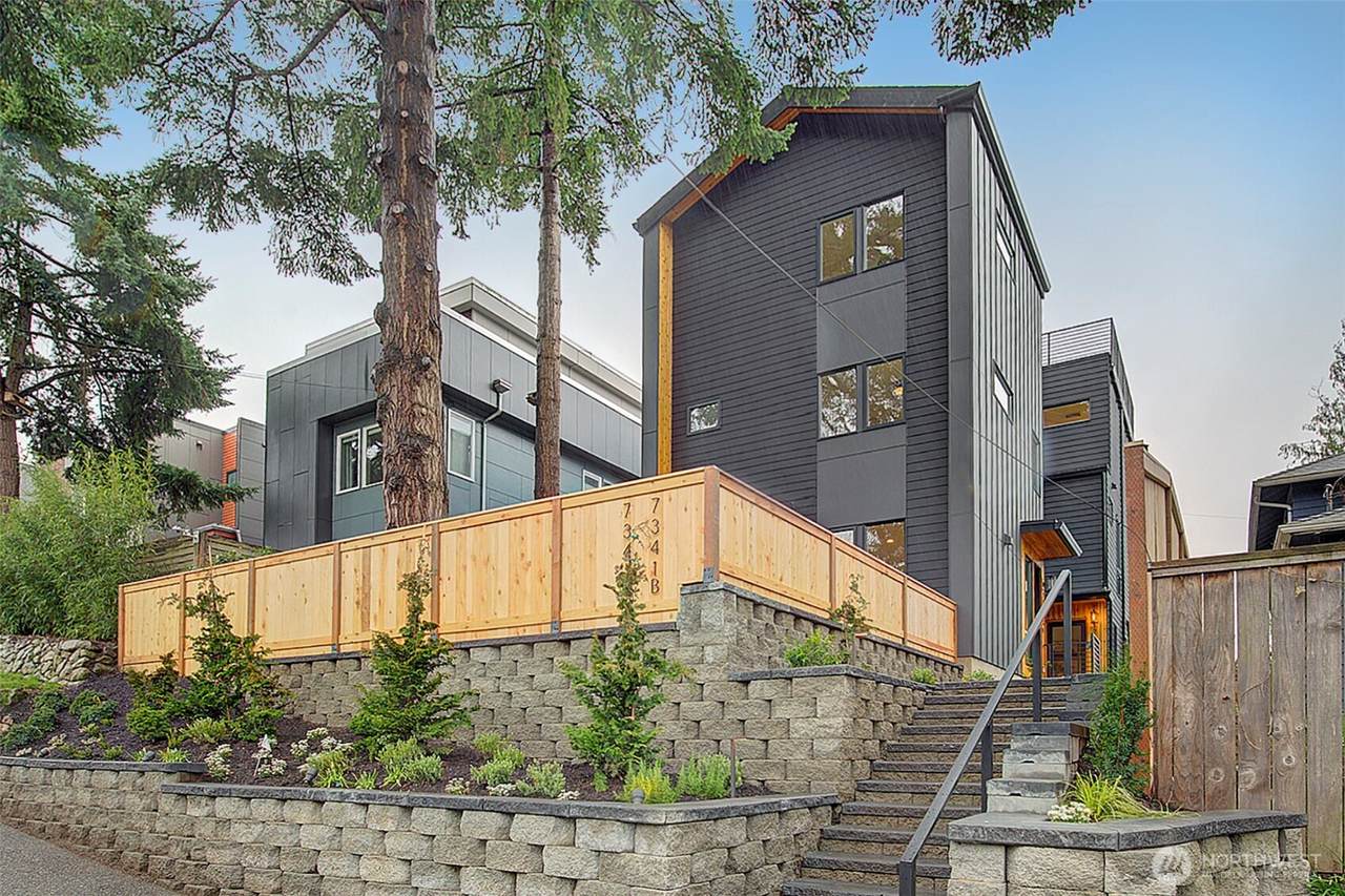 7341 California Avenue - Photo 1