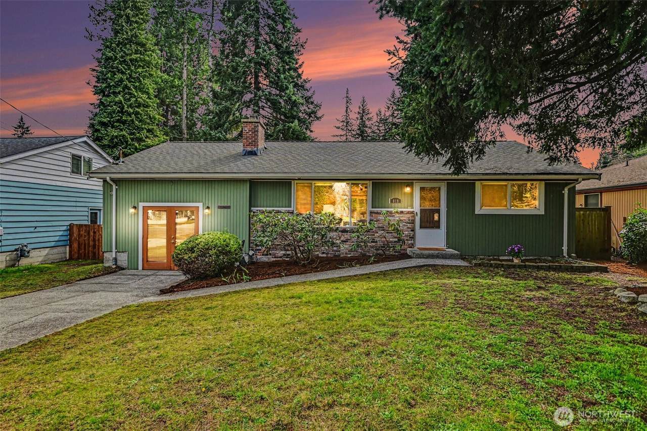 819 180th Street - Photo 1