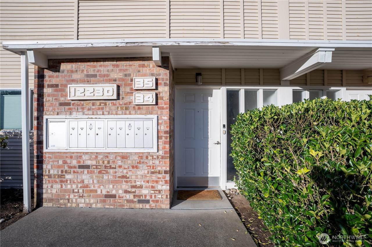 12230 60th Street - Photo 1
