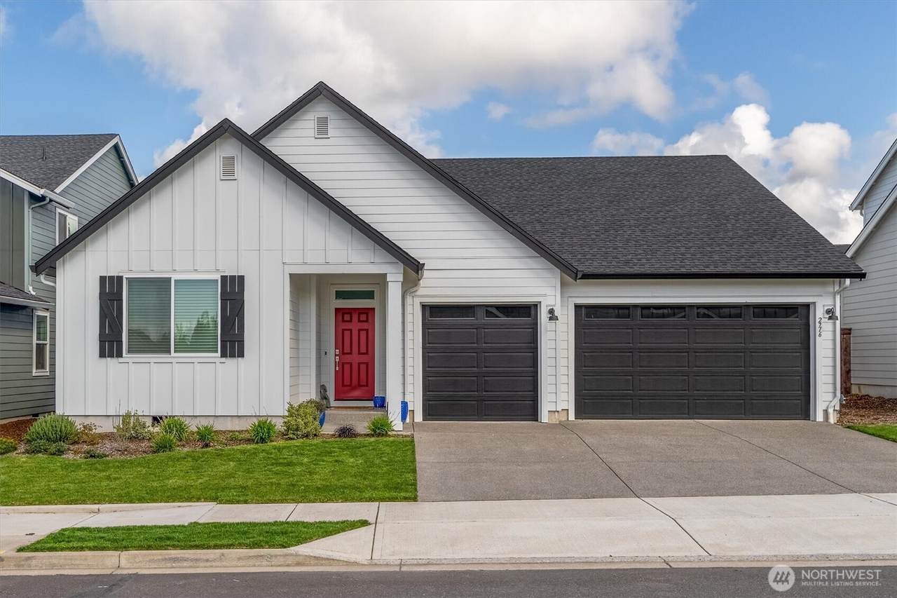 2716 8th Way - Photo 1