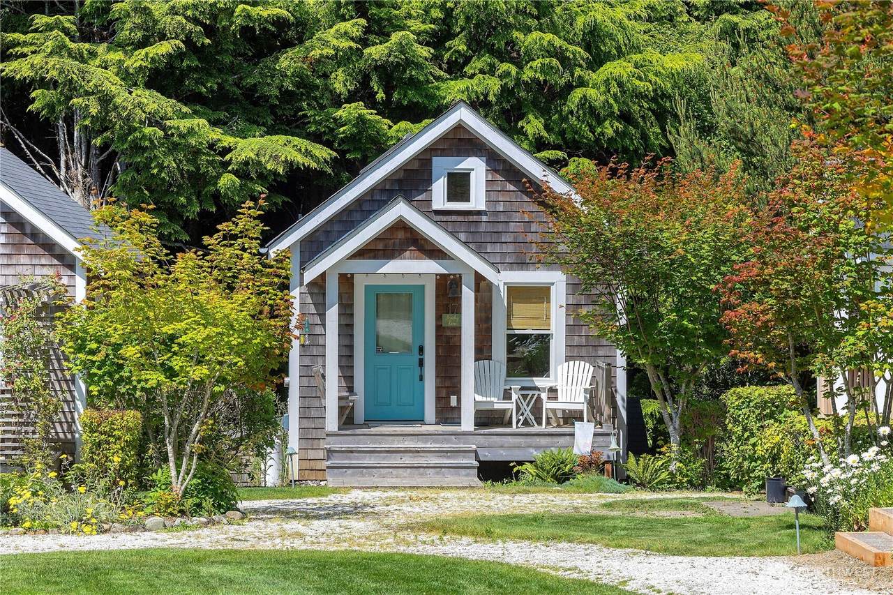 17 Beach Cabin Lane - Photo 1
