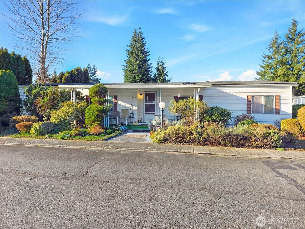 201 Union Avenue - Photo 1