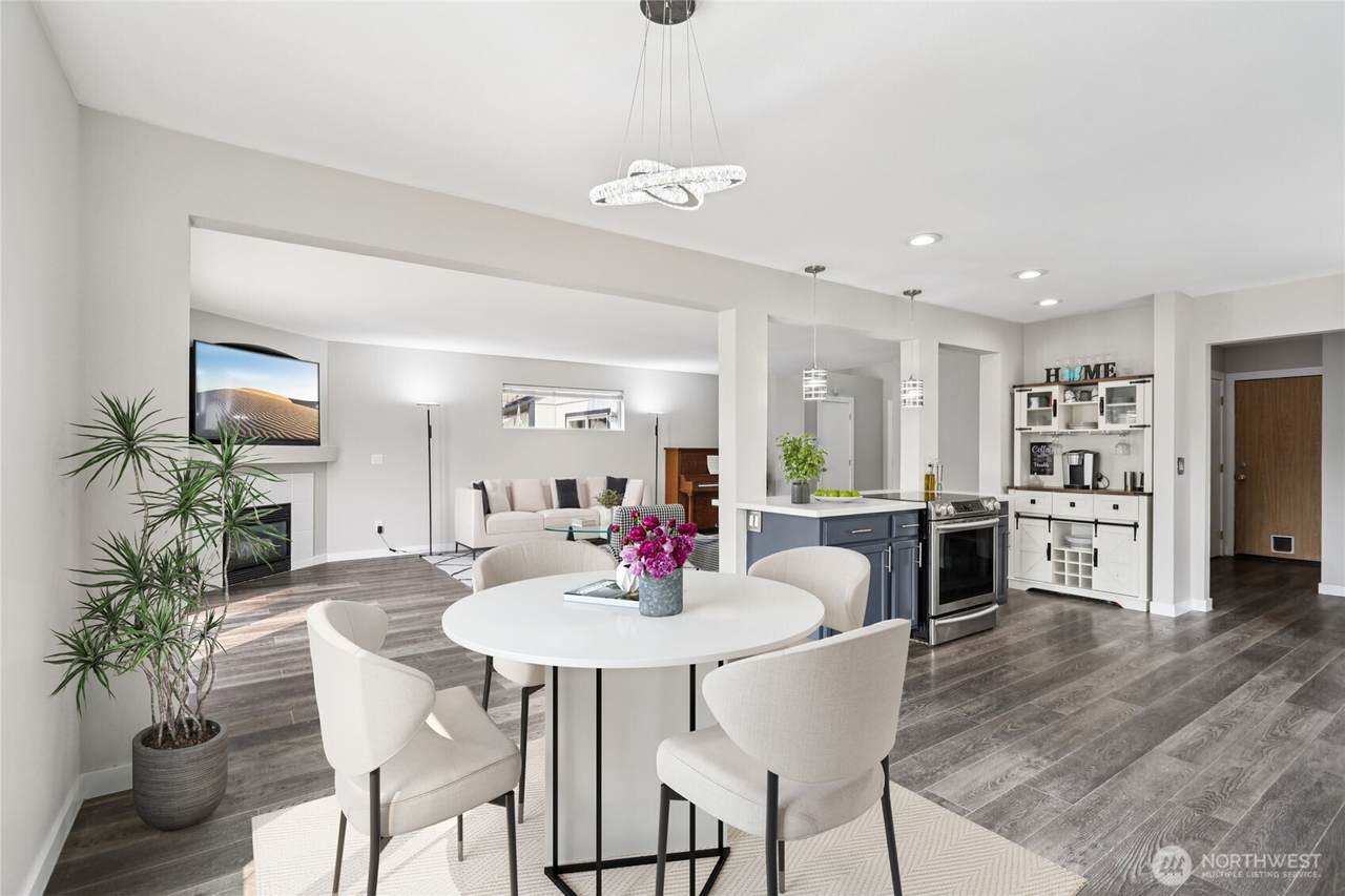 15402 41st Avenue - Photo 1