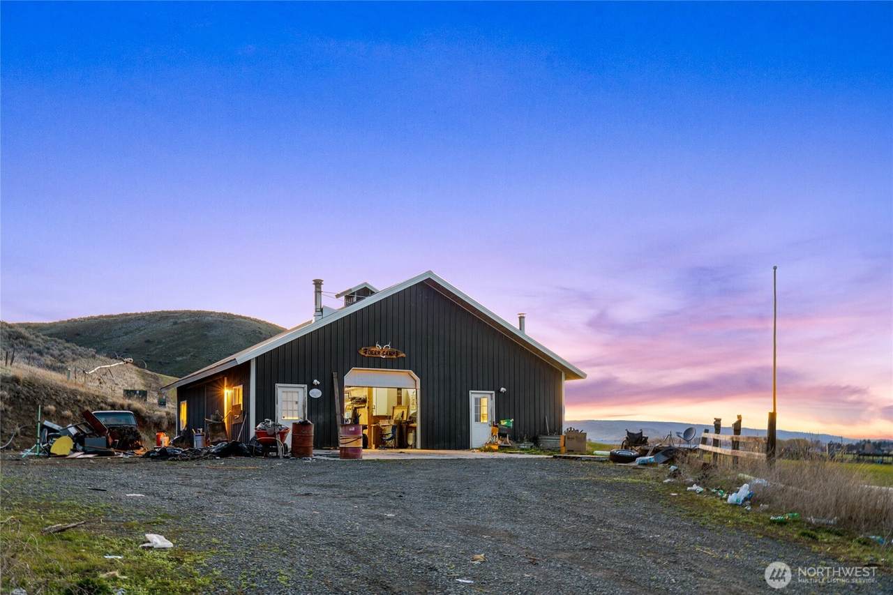 1091 Mellergaard Road - Photo 1