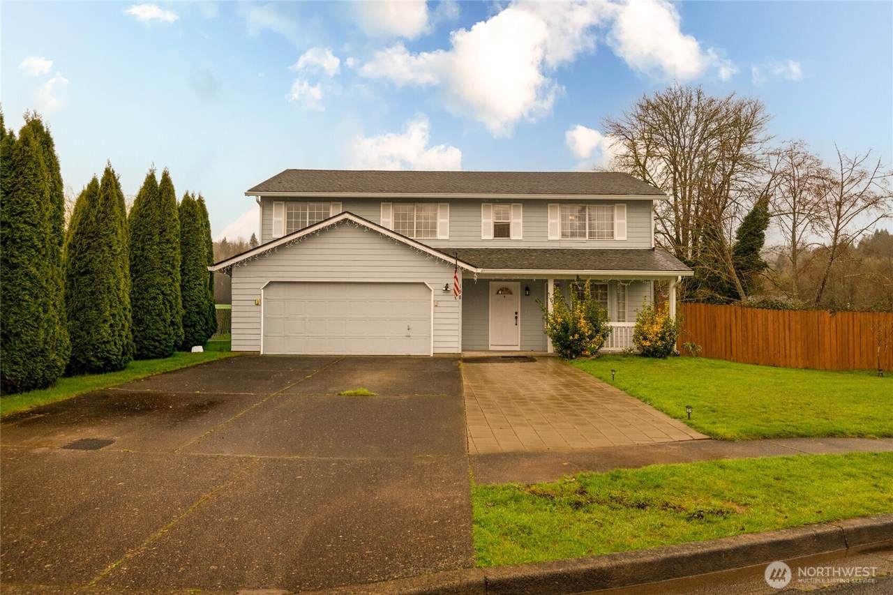 158 Boardwalk Wy - Photo 1