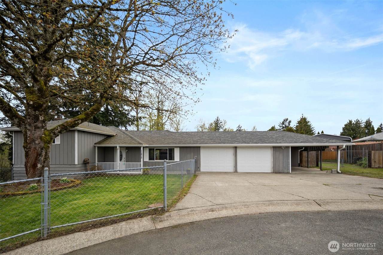 11815 206th Street - Photo 1