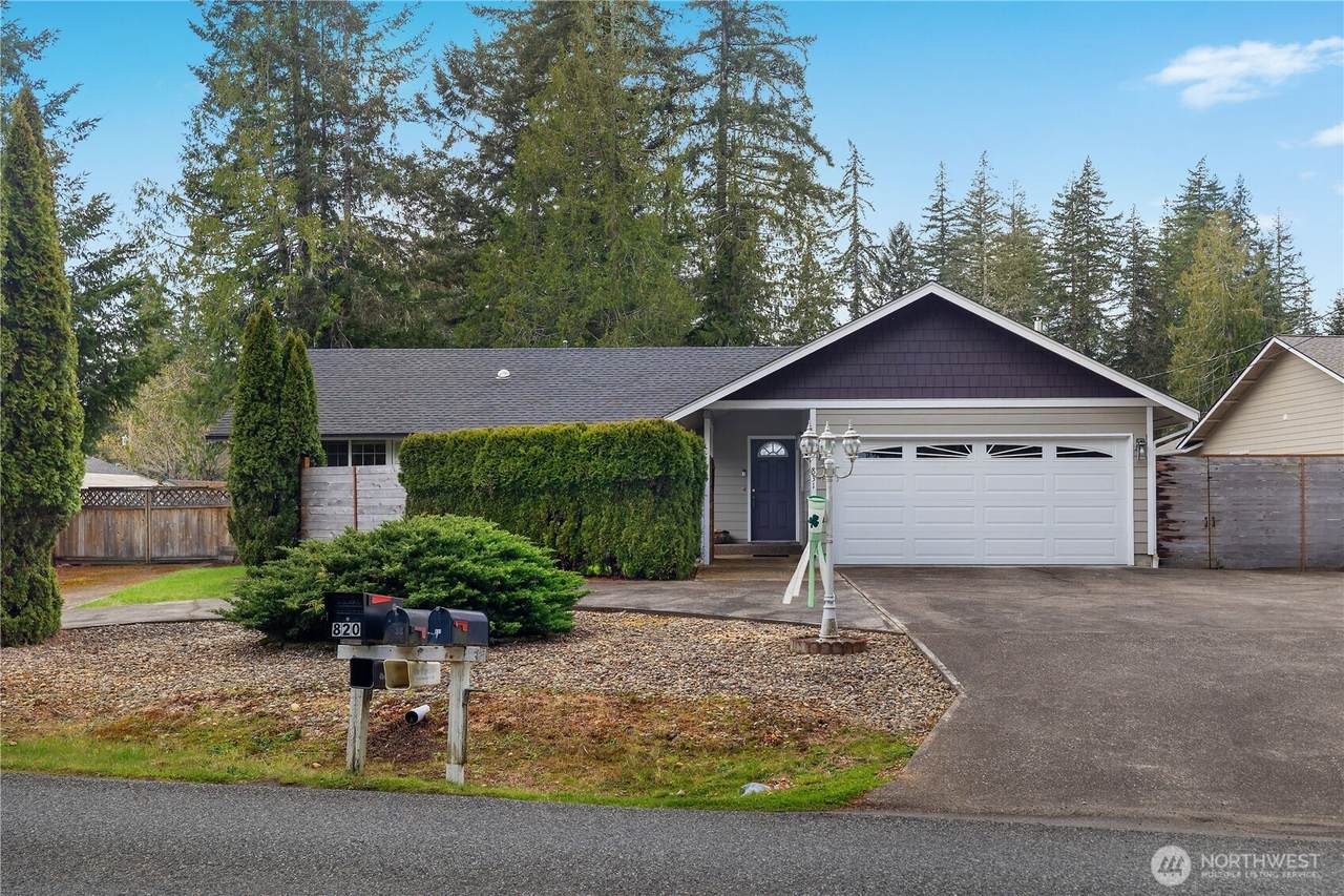 831 Saint Andrews Drive - Photo 1