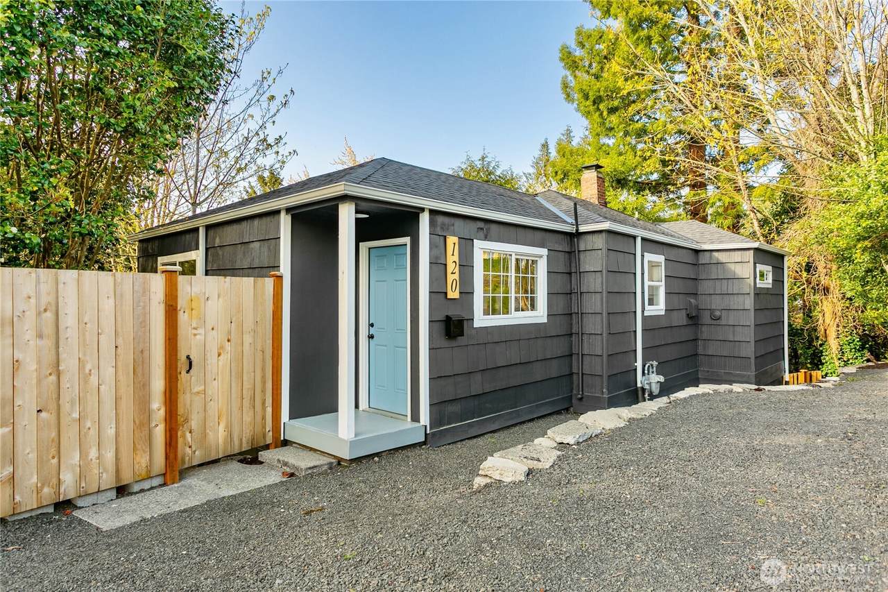 120 Tracy Avenue - Photo 1