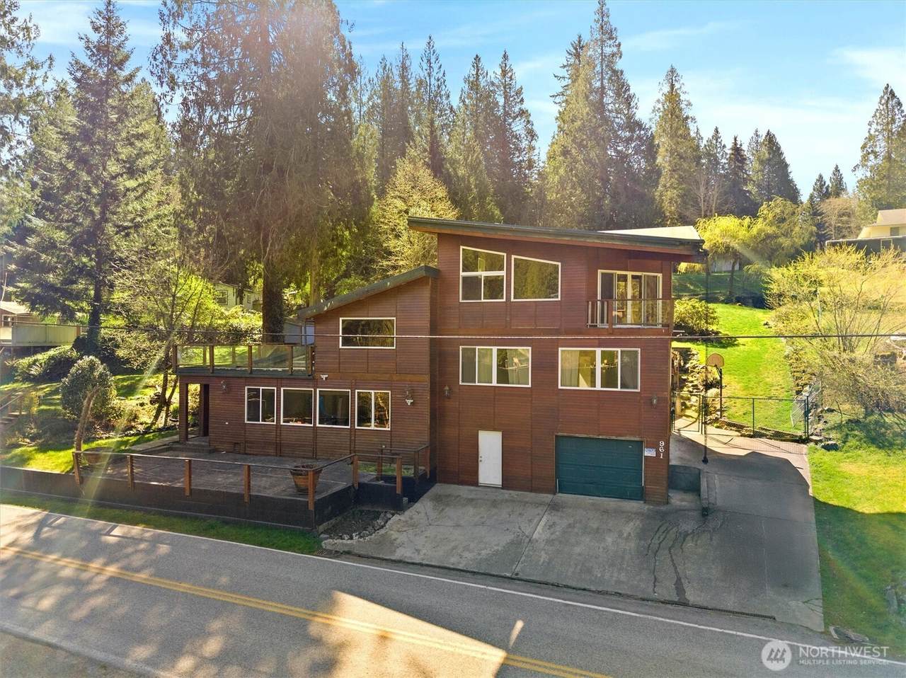 961 Lake Samish Dr - Photo 1