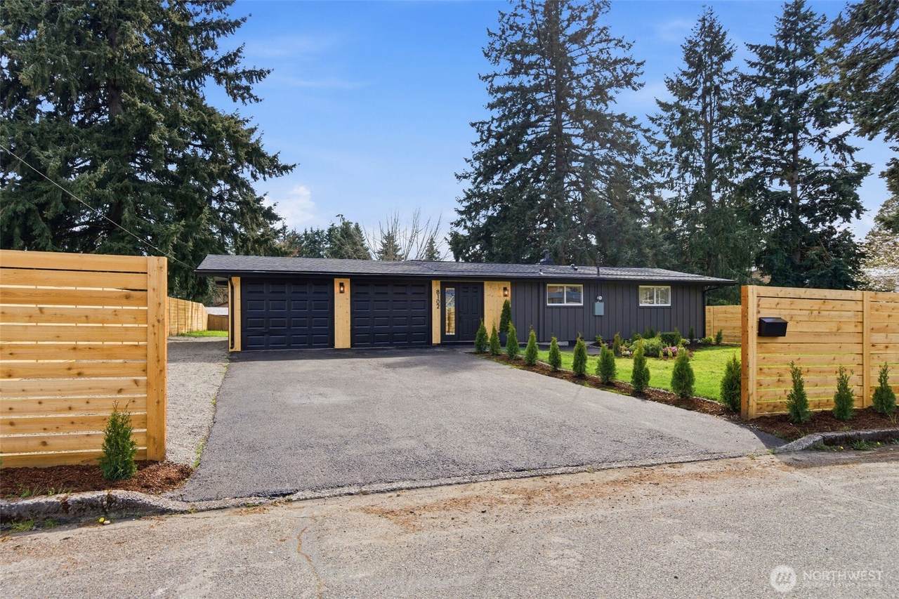 8102 Oakridge Drive - Photo 1