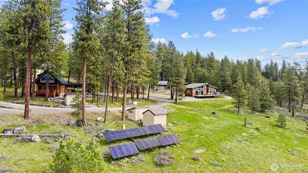 340 Powerline Road - Photo 1