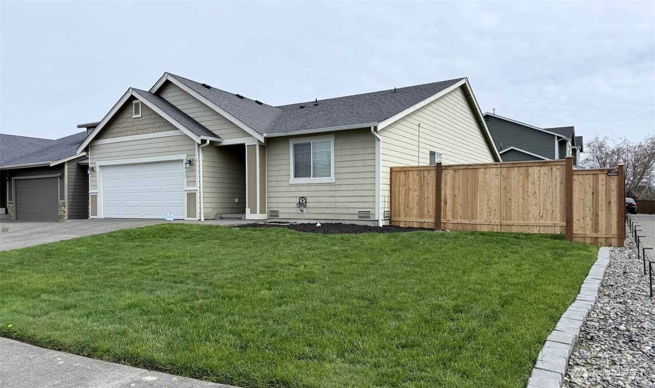 19517 26th Avenue Ct - Photo 1
