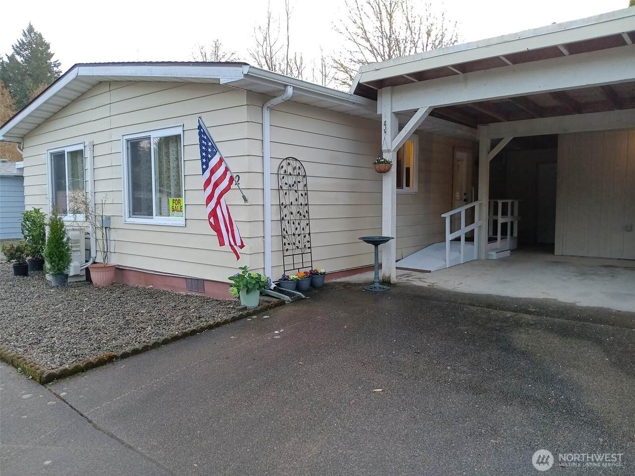 1841 Trosper Road - Photo 1