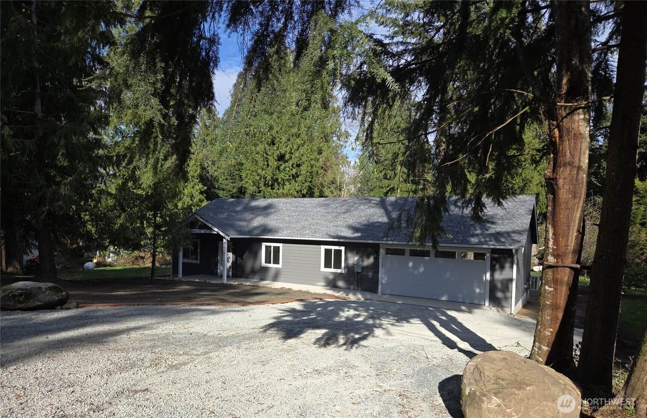 554 Wildwood Drive - Photo 1