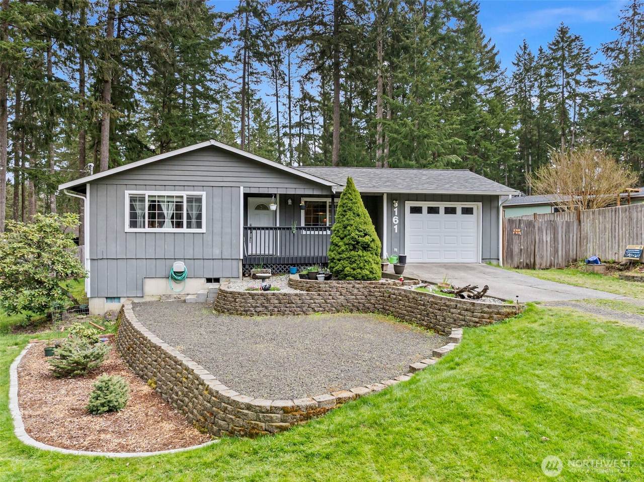 161 Barnsby Place - Photo 1