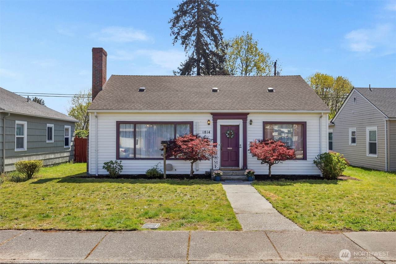 1814 2nd Street - Photo 1