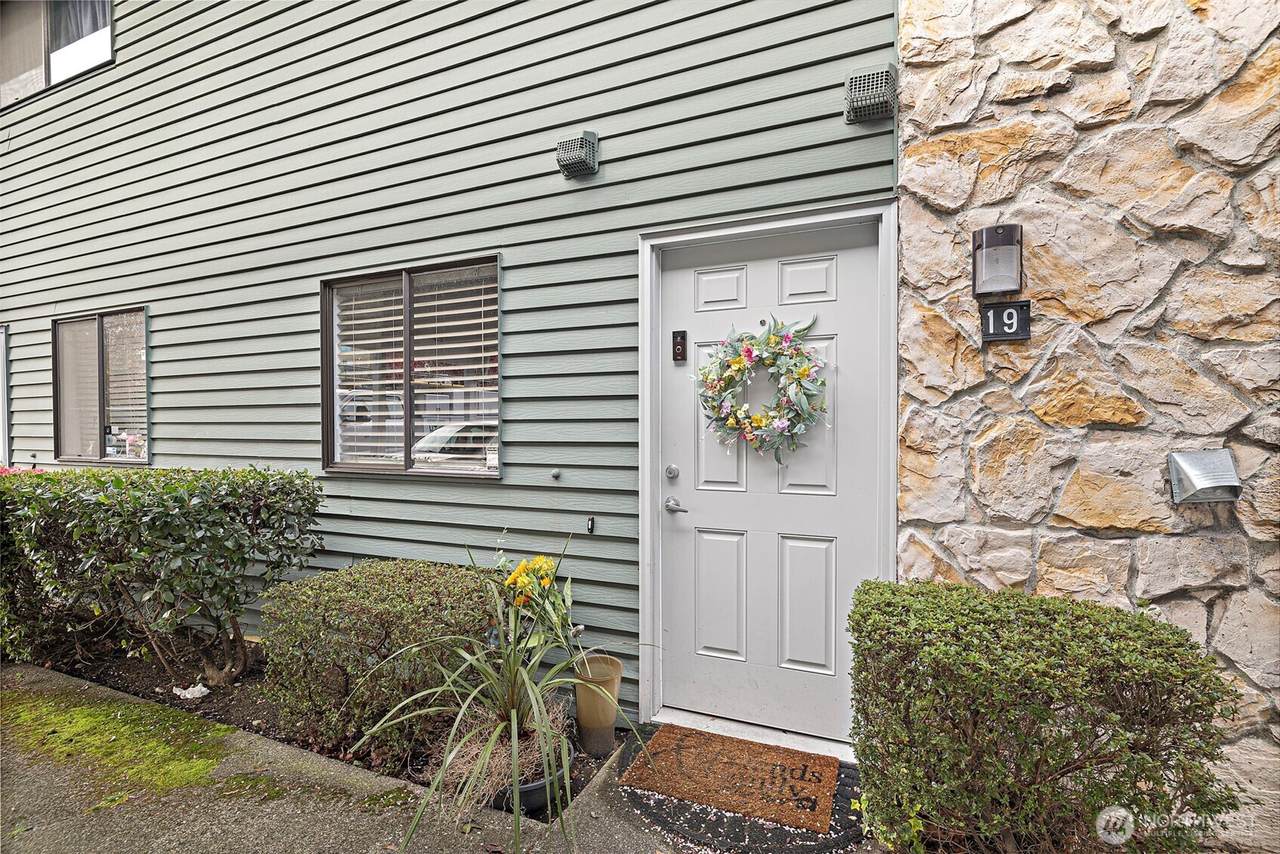 1040 320th Street - Photo 1
