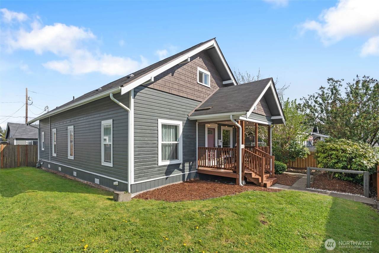 1016 Tower Avenue - Photo 1